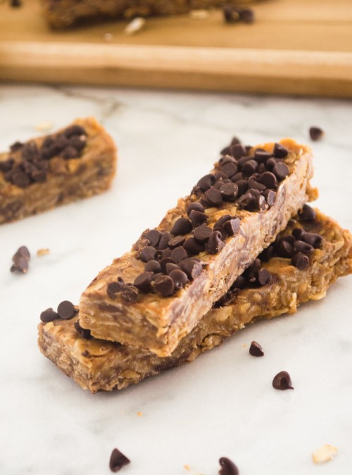 No Bake Peanut Butter Chocolate Chip Energy Bars