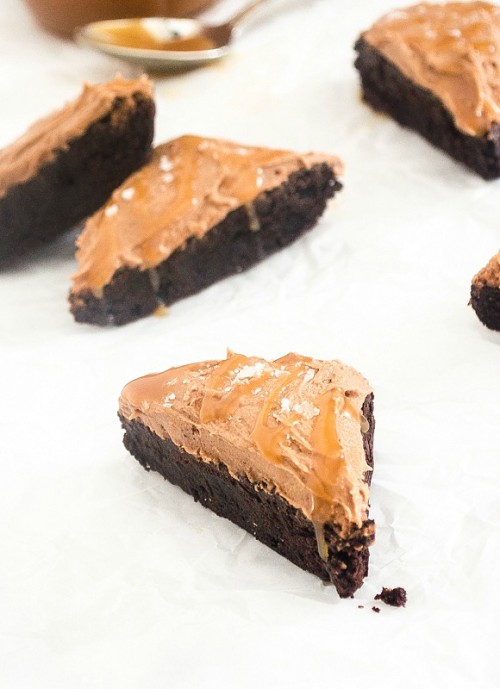 Salted caramel brownies with frosting
