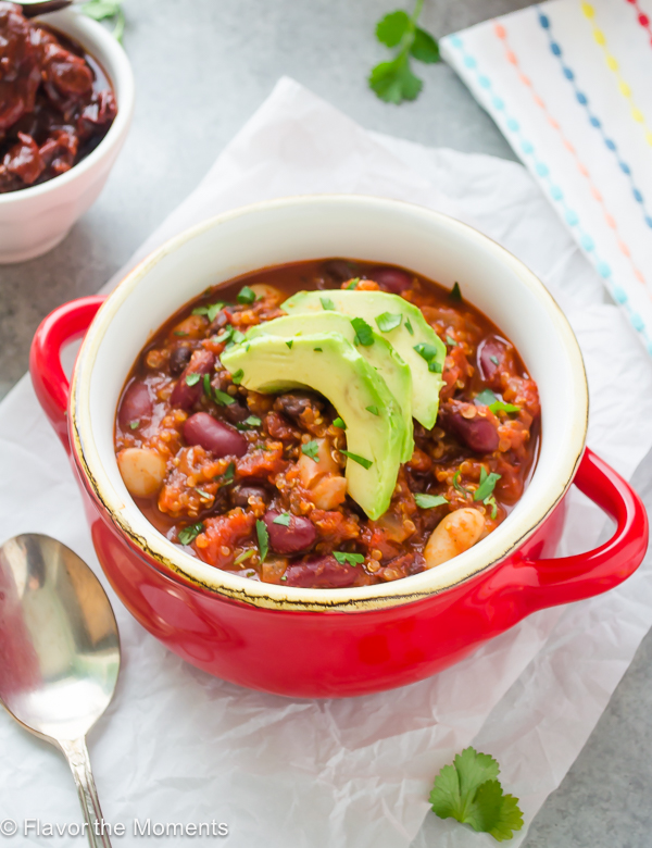 vegan quinoa chili in bowl