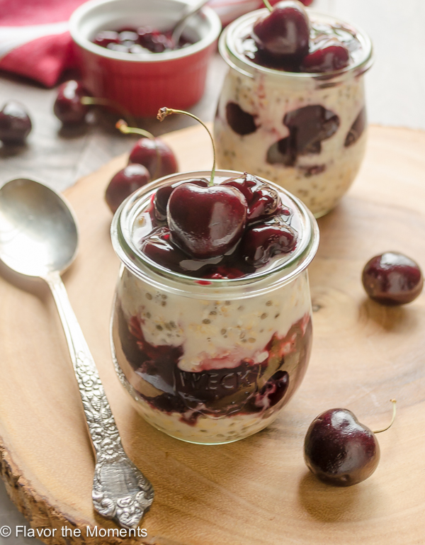 Cherry Pie Chia Overnight Oats are creamy overnight oats with chia seeds and homemade cherry pie filling. These are summer's best overnight oats! @FlavortheMoment