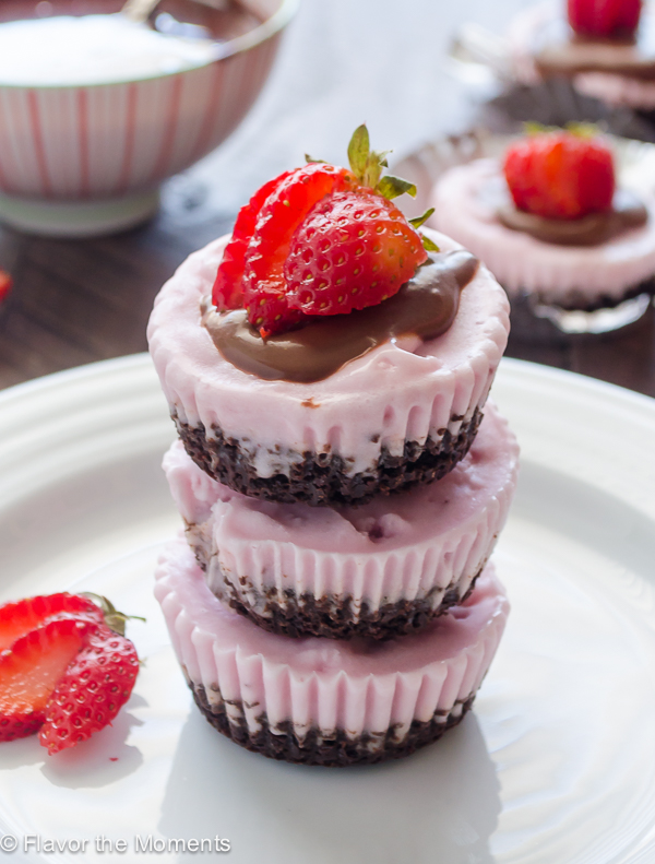 Frozen Strawberry Brownie Bottom Cupcakes are brownies topped with strawberry frozen dessert and an easy coconut milk chocolate ganache. This is a delicious, fun dessert that's vegan and dairy free! @FlavortheMoment