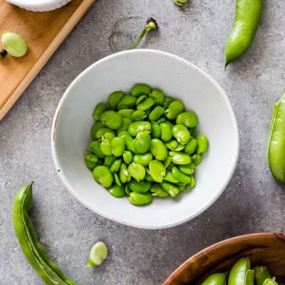 Produce of the Month Guide: Fava Beans is an informative guide for fava beans and includes a round of 21 delicious fava bean recipes!