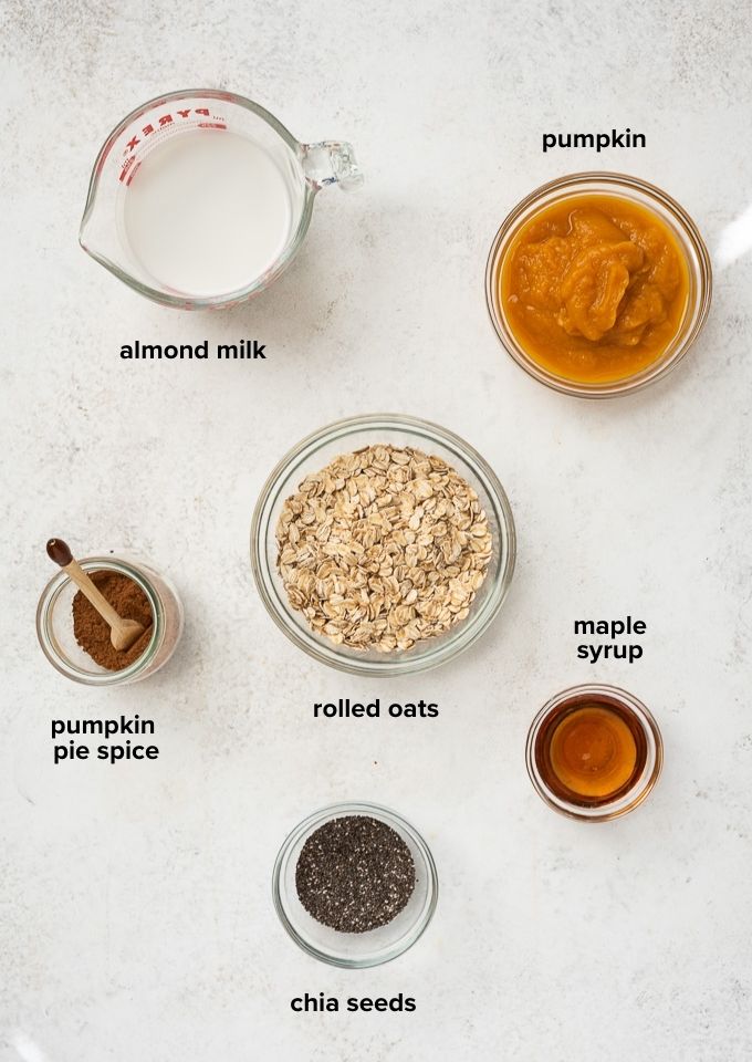 Pumpkin overnight oats ingredients