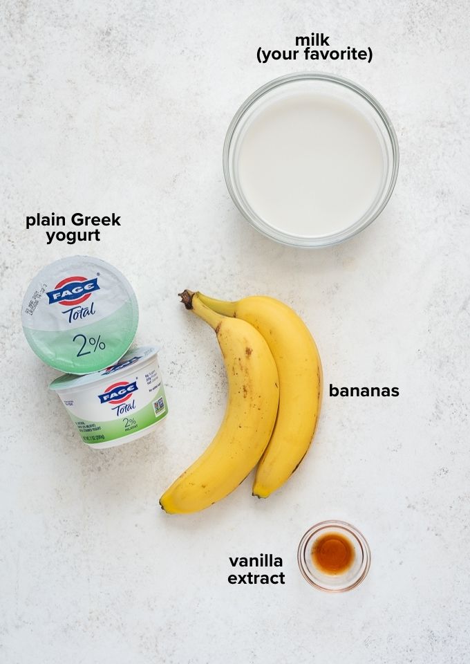 Banana smoothie ingredients