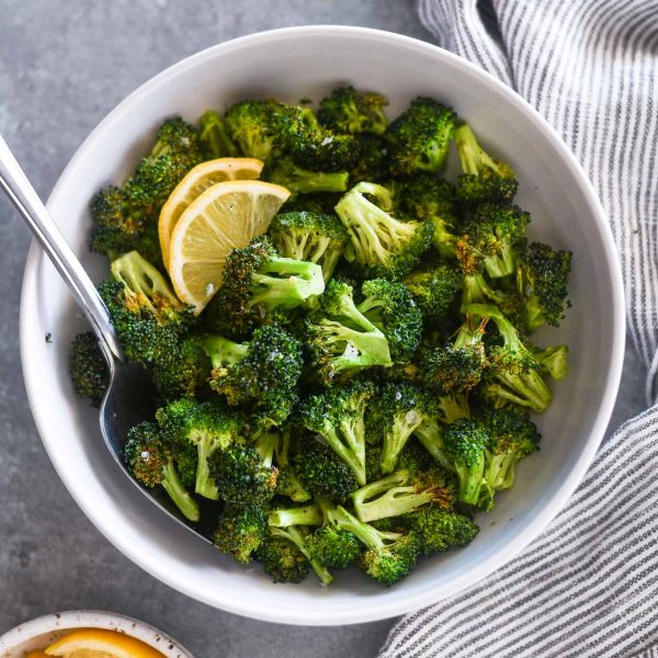 Air Fryer Broccoli Ready in 10 Minutes!