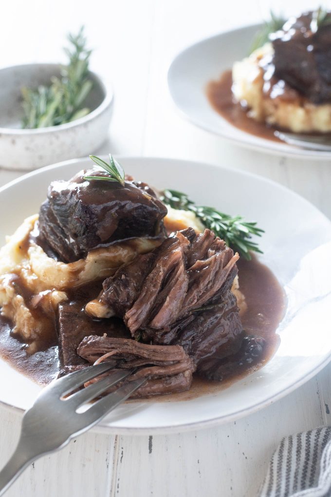 Instant pot short ribs over mashed potatoes with gravy