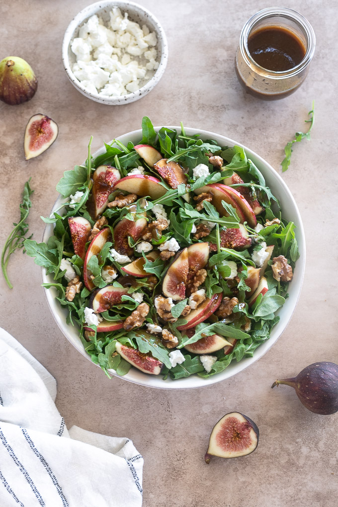 Fig and goats cheese salad with balsamic dressing