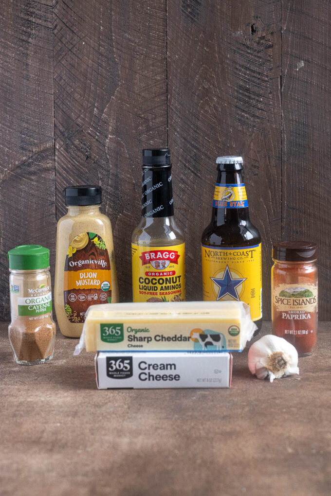 Pub cheese recipe ingredients.