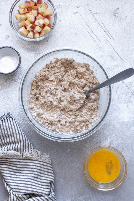 Overnight oats for apple baked oatmeal.